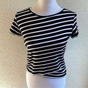 Cabi Rayon Criss Cross Striped Crew Neck Tee Short Sleeve Black White: Small